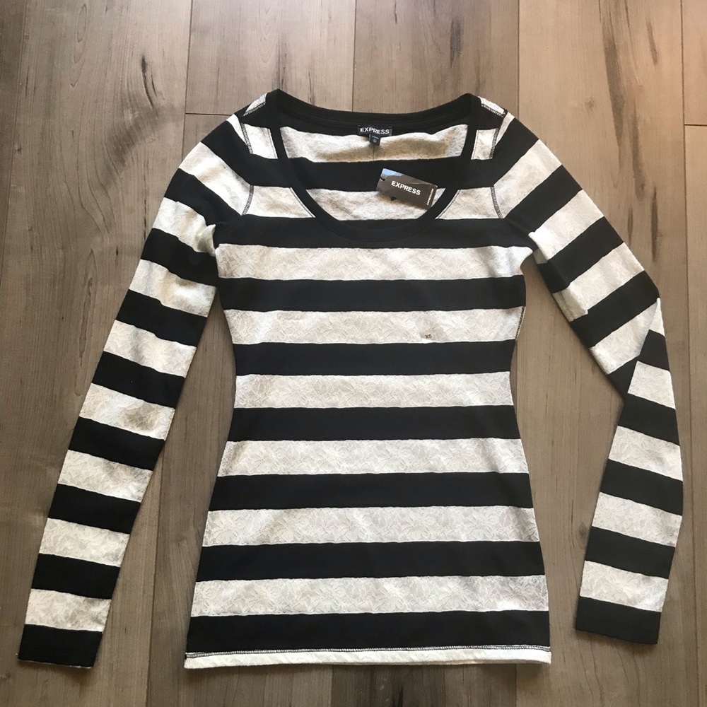 Express black and white top
